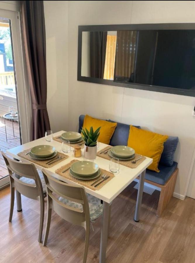 Mobile Aurora Apartment